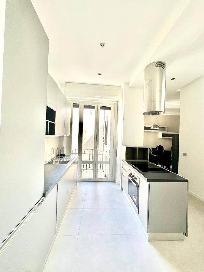 Be-C0 Centrale Luxury & Family Apt Milaan Buitenkant foto