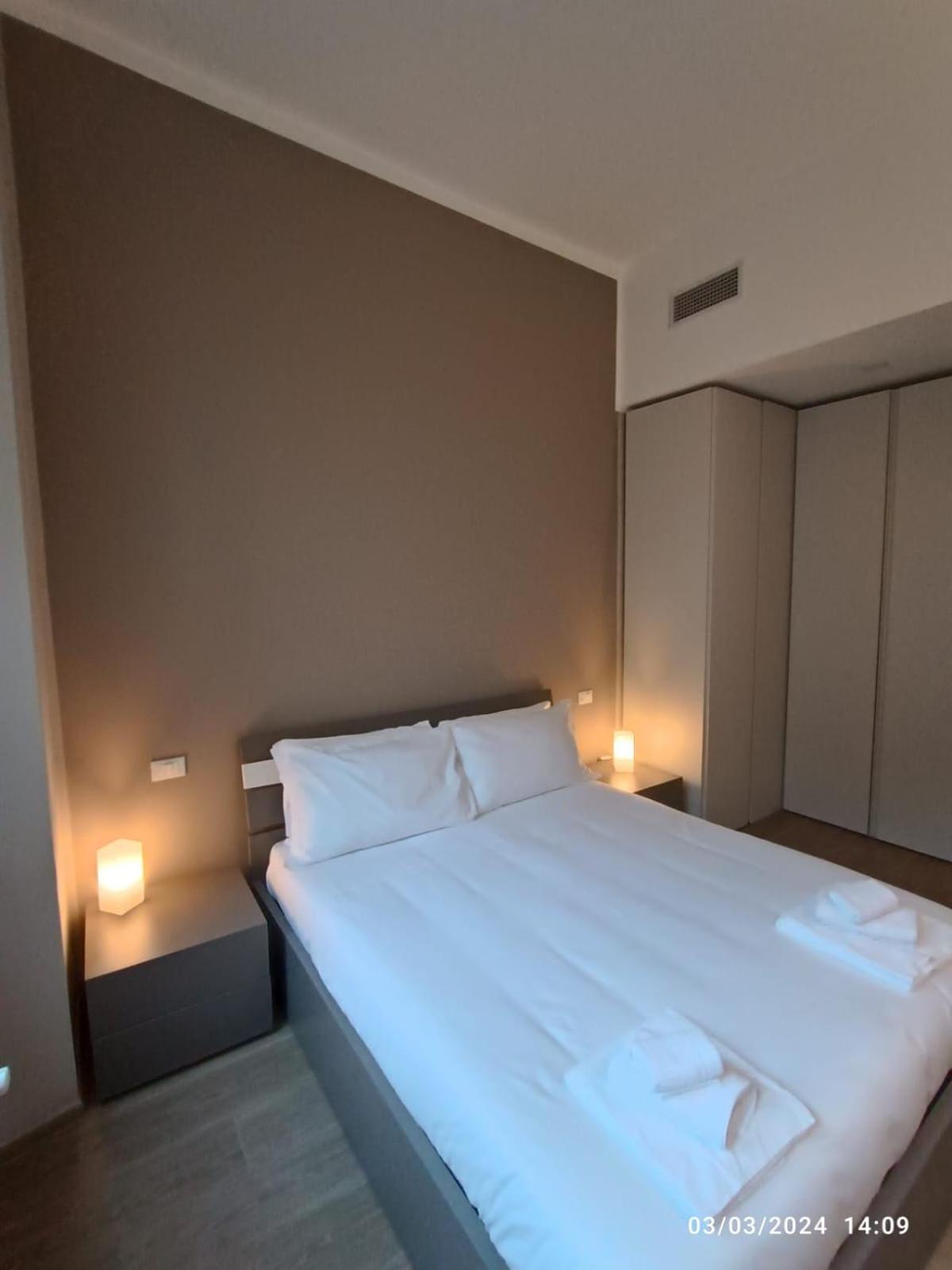 Be-C0 Centrale Luxury & Family Apt Milaan Buitenkant foto